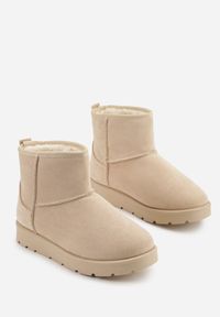 Born2be - Beżowe Wsuwane Śniegowce do Kostki z Imitacji Zamszu Atuvitta. Okazja: na co dzień. Zapięcie: bez zapięcia. Kolor: beżowy. Materiał: zamsz. Styl: casual #7