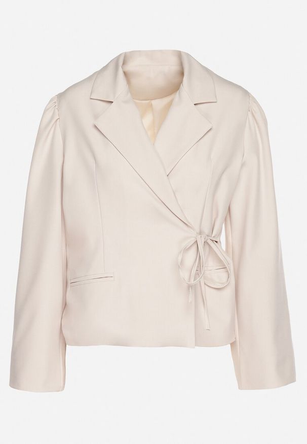 Born2be - Jasnobeżowa Marynarka z Szerokimi Rękawami i Asymetrycznym Wiązaniem Sanessia. Kolor: beżowy. Materiał: jeans. Styl: elegancki