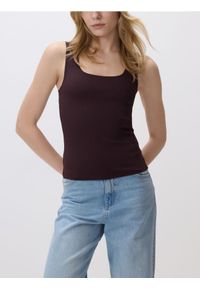 Reserved - Gładki top - brązowy. Kolor: brązowy. Materiał: dzianina. Wzór: gładki