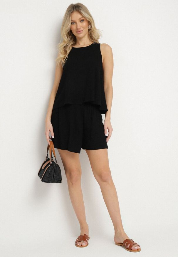 Born2be - Czarny Rozkloszowany Top z Lnem i Bawełną Sonadrea. Okazja: na co dzień. Kolor: czarny. Materiał: len, bawełna. Styl: casual, elegancki