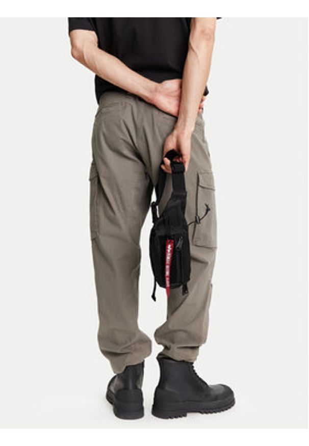 Alpha Industries Nerka Tactical Waist Bag 128925 Czarny. Kolor: czarny. Materiał: materiał