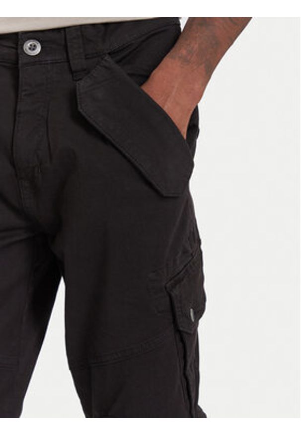 Alpha Industries Spodnie materiałowe Combat 126215 Czarny Slim Fit. Kolor: czarny. Materiał: bawełna