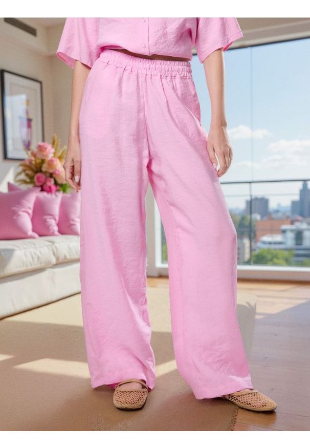 Sinsay - Spodnie wide leg z modalem - różowy. Kolor: różowy