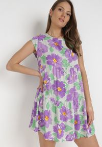 Born2be - Fioletowa Sukienka Taphissis. Kolor: fioletowy. Materiał: tkanina. Długość rękawa: bez rękawów. Wzór: kwiaty. Długość: mini #1