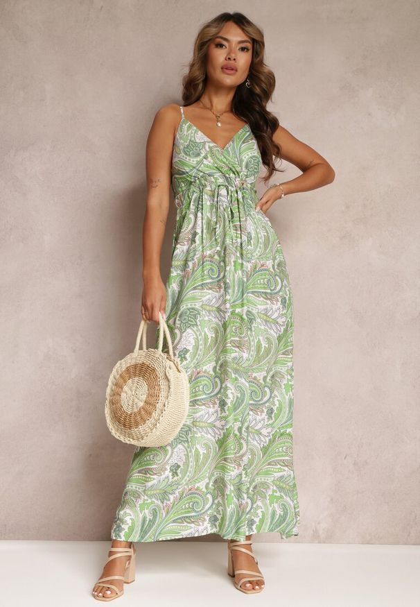 Renee - Zielona Rozkloszowana Sukienka z Wiskozy w Fantazyjny Print Eirlina. Kolor: zielony. Materiał: wiskoza. Długość rękawa: na ramiączkach. Wzór: nadruk. Sezon: lato. Typ sukienki: kopertowe