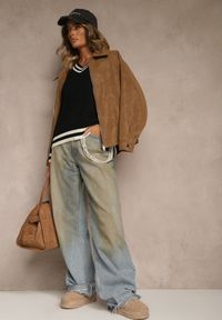 Renee - Czarny Sweter Preppy z Dodatkiem Kaszmiru Lincire. Typ kołnierza: dekolt w serek. Kolor: czarny. Materiał: kaszmir. Wzór: aplikacja. Styl: elegancki