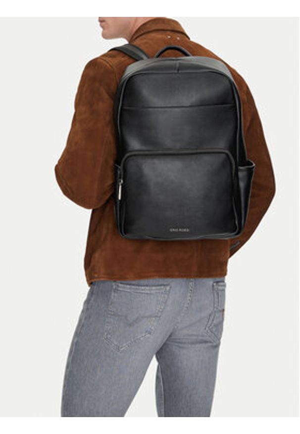 Gino Rossi Plecak GIN-L-003-07 Czarny. Kolor: czarny. Materiał: skóra