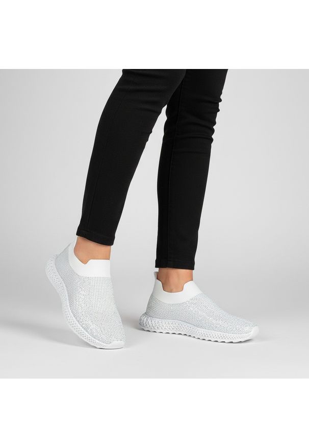 Białe Półbuty S.Barski Modne Sportowe Obuwie Damskie. Okazja: na spacer, na co dzień. Kolor: biały. Materiał: materiał. Szerokość cholewki: normalna. Obcas: na obcasie. Styl: sportowy. Wysokość obcasa: niski