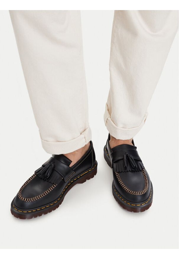 Dr. Martens Półbuty DM42849001 Czarny. Kolor: czarny. Materiał: skóra