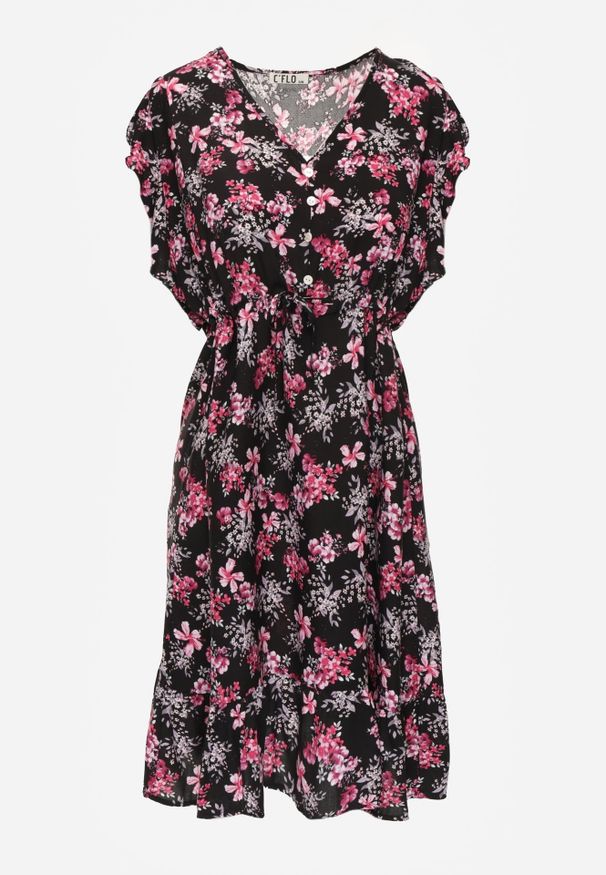 Renee - Czarna Sukienka z Wiskozy Philameia. Okazja: na co dzień. Typ kołnierza: dekolt w kształcie V, kołnierz z falbankami. Kolor: czarny. Wzór: aplikacja, kwiaty. Typ sukienki: proste. Materiał: wiskoza. Długość rękawa: krótki rękaw. Sezon: lato. Styl: boho, casual. Długość: mini