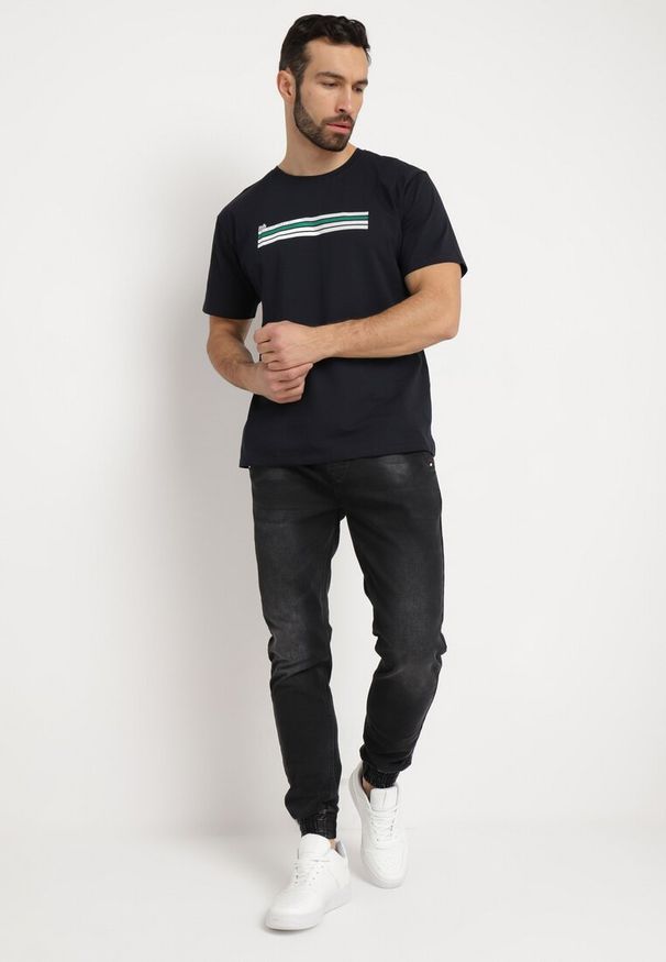 Born2be - Czarne Jeansy Joggery ze Sznurkiem w Talii i Ściągaczami Serrona. Okazja: na co dzień. Kolor: czarny. Styl: casual, klasyczny