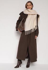 Born2be - Jasnobeżowy Klasyczny Szalik z Bawełny i Wiskozy z Frędzlami Vetilisa. Kolor: beżowy. Materiał: bawełna, wiskoza. Styl: klasyczny #3