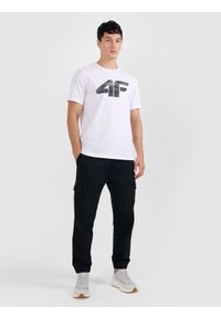 4f - 4F T-shirt regular z nadrukiem męski - biały XXL. Okazja: na co dzień. Kolor: biały. Wzór: nadruk. Styl: casual