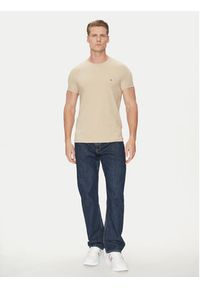 TOMMY HILFIGER - Tommy Hilfiger T-Shirt MW0MW10800 Beżowy Slim Fit. Kolor: beżowy. Materiał: bawełna #3