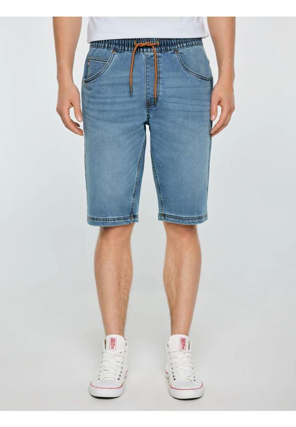 Big-Star - Szorty męskie jeansowe niebieskie Parker 445. Kolor: niebieski. Materiał: jeans. Styl: klasyczny, elegancki