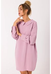 MOE - Sukienka koszulowa z dekoltem V na plecach różowa. Kolor: niebieski, różowy, czarny. Typ sukienki: koszulowe #4