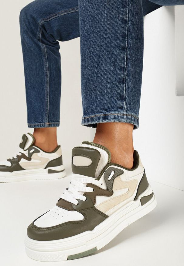 Born2be - Zielono-Białe Sneakersy z Imitacji Skóry z Ozdobnymi Wstawkami Xavara. Okazja: na co dzień. Nosek buta: okrągły. Kolor: beżowy. Materiał: skóra. Szerokość cholewki: normalna. Obcas: na płaskiej podeszwie
