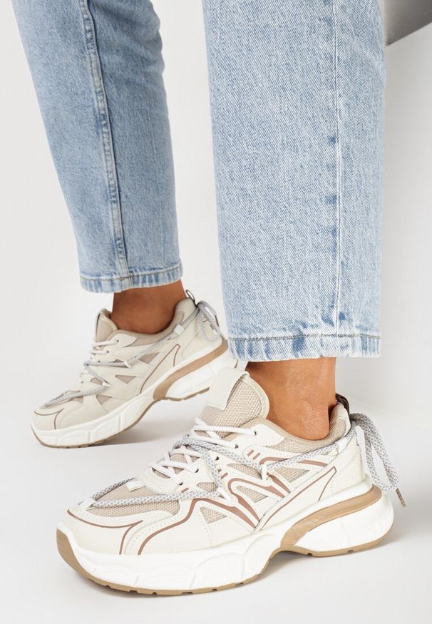 Born2be - Beżowe Sneakersy z Ekoskóry na Grubej Podeszwie z Podwójnym Sznurowaniem Cellira. Zapięcie: sznurówki. Kolor: beżowy. Materiał: jeans. Wzór: aplikacja