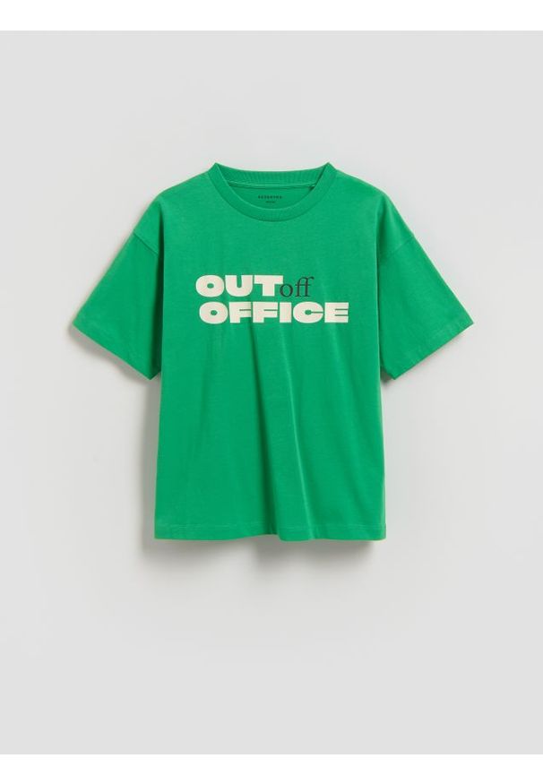 Reserved - T-shirt z nadrukiem - zielony. Kolor: zielony. Materiał: dzianina, bawełna. Wzór: nadruk