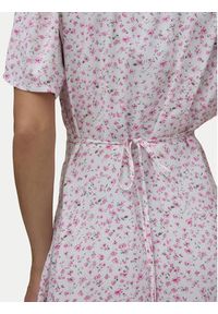 Vero Moda Sukienka letnia Alba 10292845 Różowy jasny Regular Fit. Kolor: różowy. Materiał: wiskoza. Sezon: lato #4