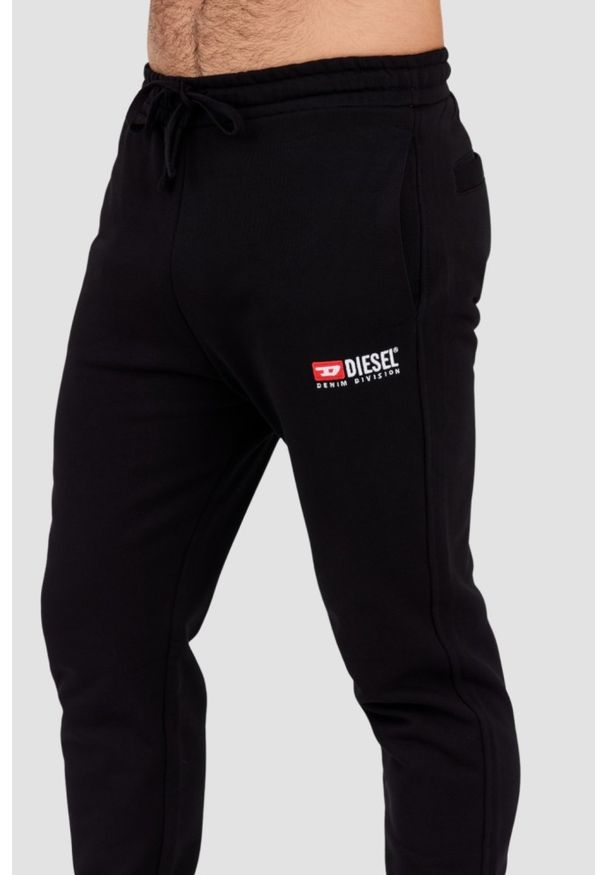 Diesel - DIESEL Czarne męskie spodnie dresowe P-TARY-DIV, Rozmiar XXL. Kolor: czarny. Materiał: dresówka