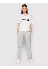 New Balance T-Shirt WT03805 Biały Relaxed Fit. Kolor: biały. Materiał: syntetyk #4