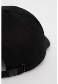 Calvin Klein Czapka kolor czarny z aplikacją. Kolor: czarny. Wzór: aplikacja