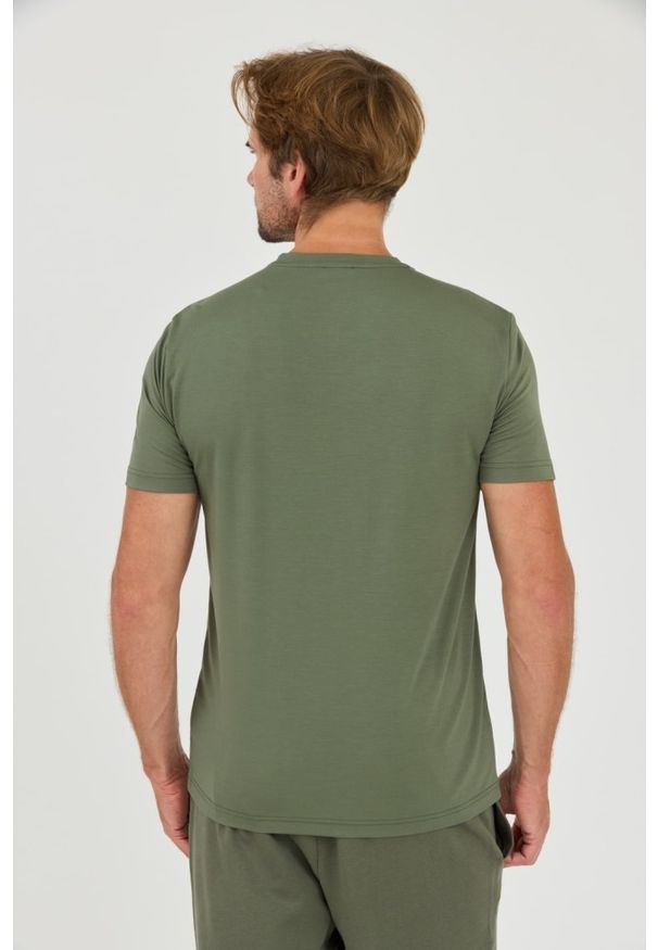 EA7 Emporio Armani - EA7 Zielony t-shirt. Kolor: zielony