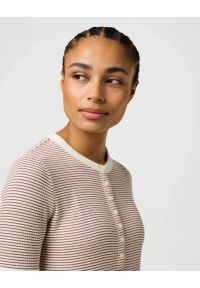 Wrangler - DAMSKA KOSZULKA WRANGLER FEMME KNIT HENLEY COGNAC 112370741. Typ kołnierza: typu henley #5