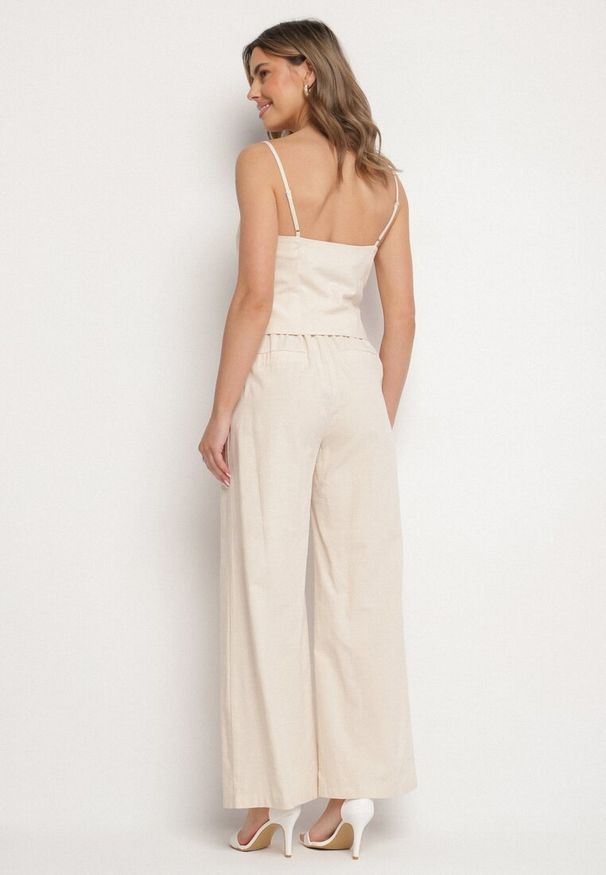 Born2be - Beżowy Komplet z Topem i Spodniami w Stylu Garniturowym z Bawełny i Wiskozy Divelune. Kolor: beżowy. Materiał: wiskoza, bawełna