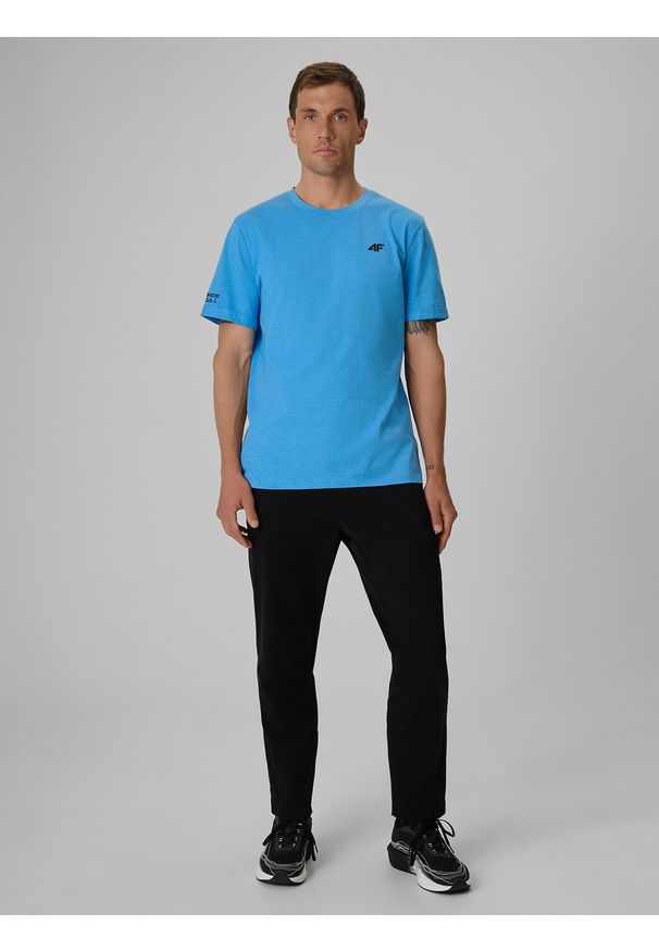 4f - 4F T-shirt regular gładki męski - niebieski XL. Okazja: na co dzień. Kolor: niebieski. Materiał: bawełna, dzianina. Wzór: gładki. Styl: casual