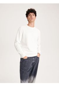 Reserved - Bawełniany sweter - złamana biel. Materiał: bawełna. Styl: klasyczny #1
