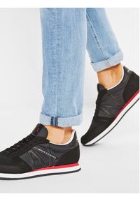 Armani Exchange Sneakersy XUX017 XCC68 00002 Czarny. Kolor: czarny. Materiał: materiał #4