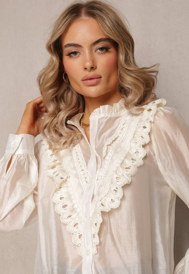 Renee - Beżowa Koszula na Guziki z Ozdobną Koronką Raneem. Kolor: beżowy. Materiał: koronka. Długość: długie. Wzór: koronka