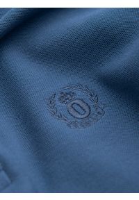 Ombre Clothing - Jednokolorowa koszulka polo męska BASIC z dzianiny pique - niebieska V16 - Rozmiar: S. Okazja: na co dzień. Typ kołnierza: polo. Kolor: niebieski. Materiał: dzianina. Wzór: haft, aplikacja, jednolity. Styl: sportowy, wizytowy, casual #8