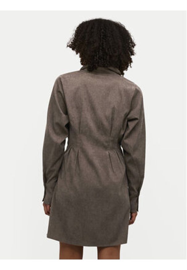 Kaffe Sukienka koszulowa Hermine 10509115 Brązowy Regular Fit. Kolor: brązowy. Materiał: syntetyk. Typ sukienki: koszulowe