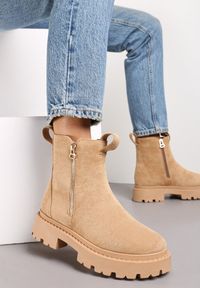 Born2be - Beżowe Botki na Grubej Podeszwie z Ozdobną Tasiemką Cudre. Okazja: na co dzień. Kolor: beżowy. Styl: casual