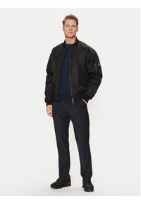 Guess Jeans Kurtka bomber M5RL81 WHAA2 Czarny Regular Fit. Kolor: czarny. Materiał: syntetyk #2