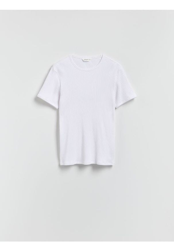 Reserved - T-shirt slim fit - biały. Kolor: biały. Materiał: bawełna, dzianina