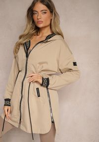 Renee - Beżowa Kurtka w Stylu Parki z Kapturem Wiązana w Talii Mavelle. Okazja: na co dzień. Typ kołnierza: kaptur. Kolor: beżowy. Materiał: satyna, jeans. Długość rękawa: długi rękaw. Długość: długie. Sezon: wiosna. Styl: casual, elegancki