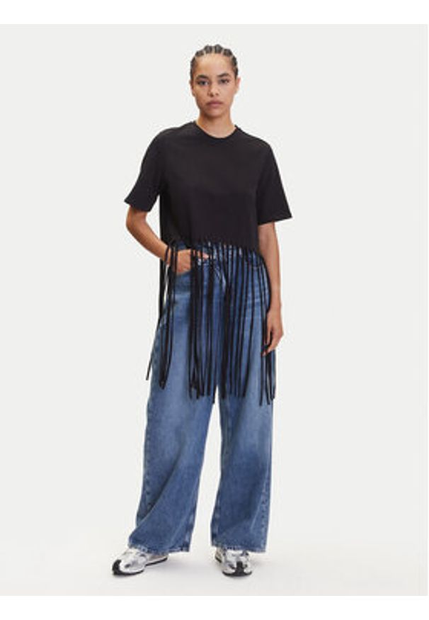 only - ONLY T-Shirt Zinna 15325262 Czarny Regular Fit. Kolor: czarny. Materiał: bawełna