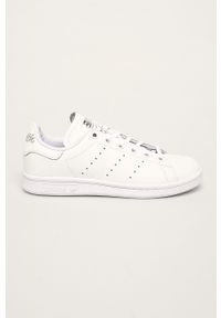 adidas Originals - Buty dziecięce Stan Smith. Nosek buta: okrągły. Zapięcie: sznurówki. Kolor: biały. Materiał: syntetyk, skóra, materiał, guma. Szerokość cholewki: normalna. Model: Adidas Stan Smith #1