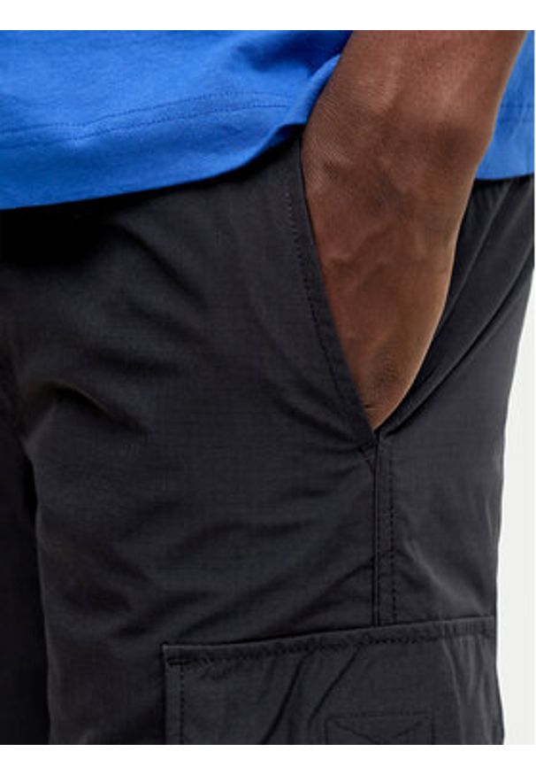 Jack & Jones Szorty materiałowe Cole Ivan 12288611 Czarny Regular Fit. Kolor: czarny. Materiał: syntetyk