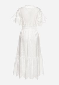 Born2be - Biała Haftowana Sukienka z Bawełny z Guzikami i Gumką w Talii Melliara. Okazja: na spacer, na imprezę. Typ kołnierza: dekolt w kształcie V. Kolor: biały. Materiał: bawełna. Długość rękawa: krótki rękaw. Wzór: haft. Sezon: lato. Styl: boho, klasyczny #2