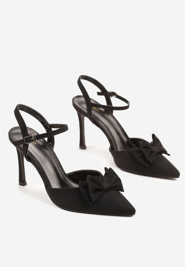 Renee - Czarne Sandały na Szpilce Vices z Kokardą Saralin. Okazja: na co dzień. Zapięcie: sprzączka. Kolor: czarny. Materiał: jeans. Obcas: na szpilce. Styl: casual
