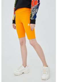 adidas Originals szorty Adicolor HF7483 damskie kolor pomarańczowy z aplikacją high waist. Stan: podwyższony. Kolor: pomarańczowy. Materiał: bawełna, dzianina. Wzór: aplikacja
