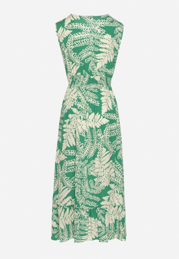 Born2be - Zielona Wiskozowa Sukienka o Rozkloszowanym Kroju z Gumką w Pasie i Dekoltem w Serek Denesta. Okazja: na co dzień. Typ kołnierza: dekolt w serek. Kolor: zielony. Materiał: wiskoza. Styl: boho, elegancki, casual