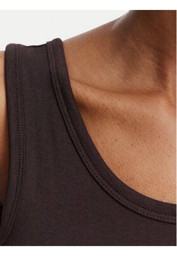 Guess Top V6YP09 K4312 Brązowy ciemny Regular Fit. Kolor: brązowy. Materiał: bawełna