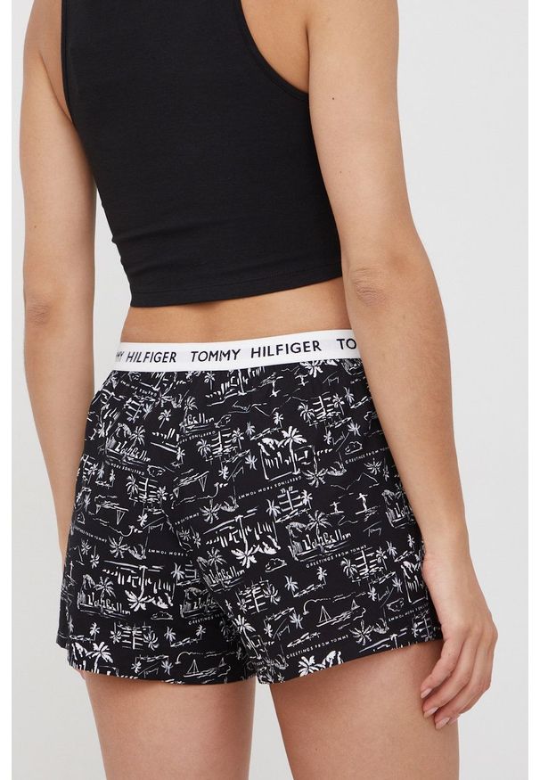 TOMMY HILFIGER - Tommy Hilfiger szorty piżamowe bawełniane kolor czarny bawełniana. Kolor: czarny. Materiał: bawełna