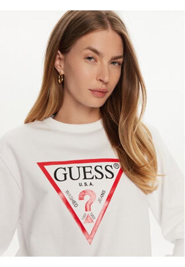 Guess Bluza W2YQ16 KBA11 Biały Relaxed Fit. Kolor: biały. Materiał: bawełna